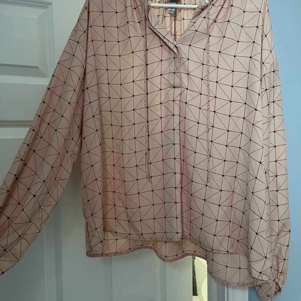 Geometric Patterned Women's Top-NWT